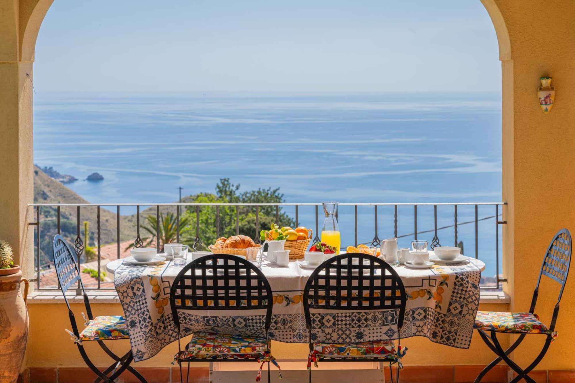 Sea View Villa Taormina Exterior foto